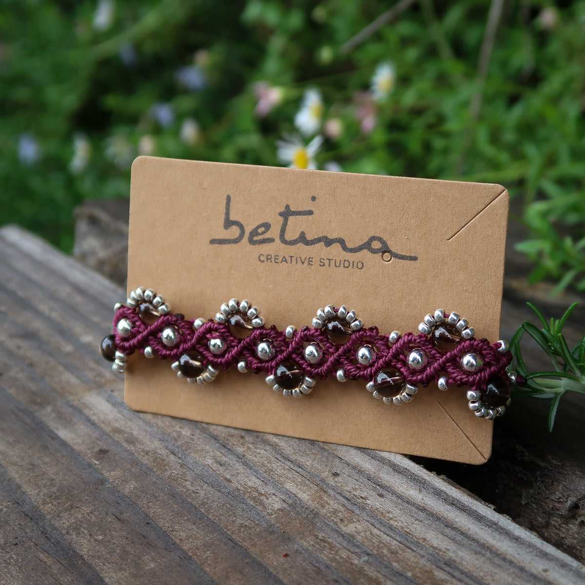 Pulsera Flores y Olas | Burdeo con Cuarzo Ahumado
