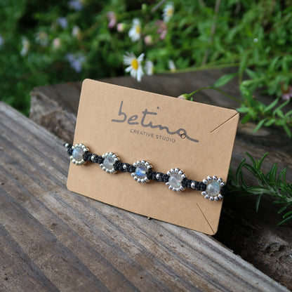 Pulsera Floral | Negro con Labradorita
