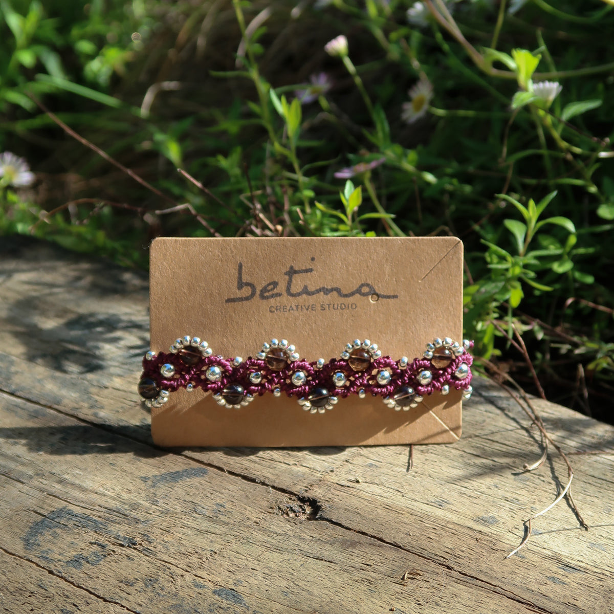 Pulsera Flores y Olas | Burdeo con Cuarzo Ahumado