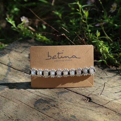 Pulsera Campo de Flores | Negro con Labradorita